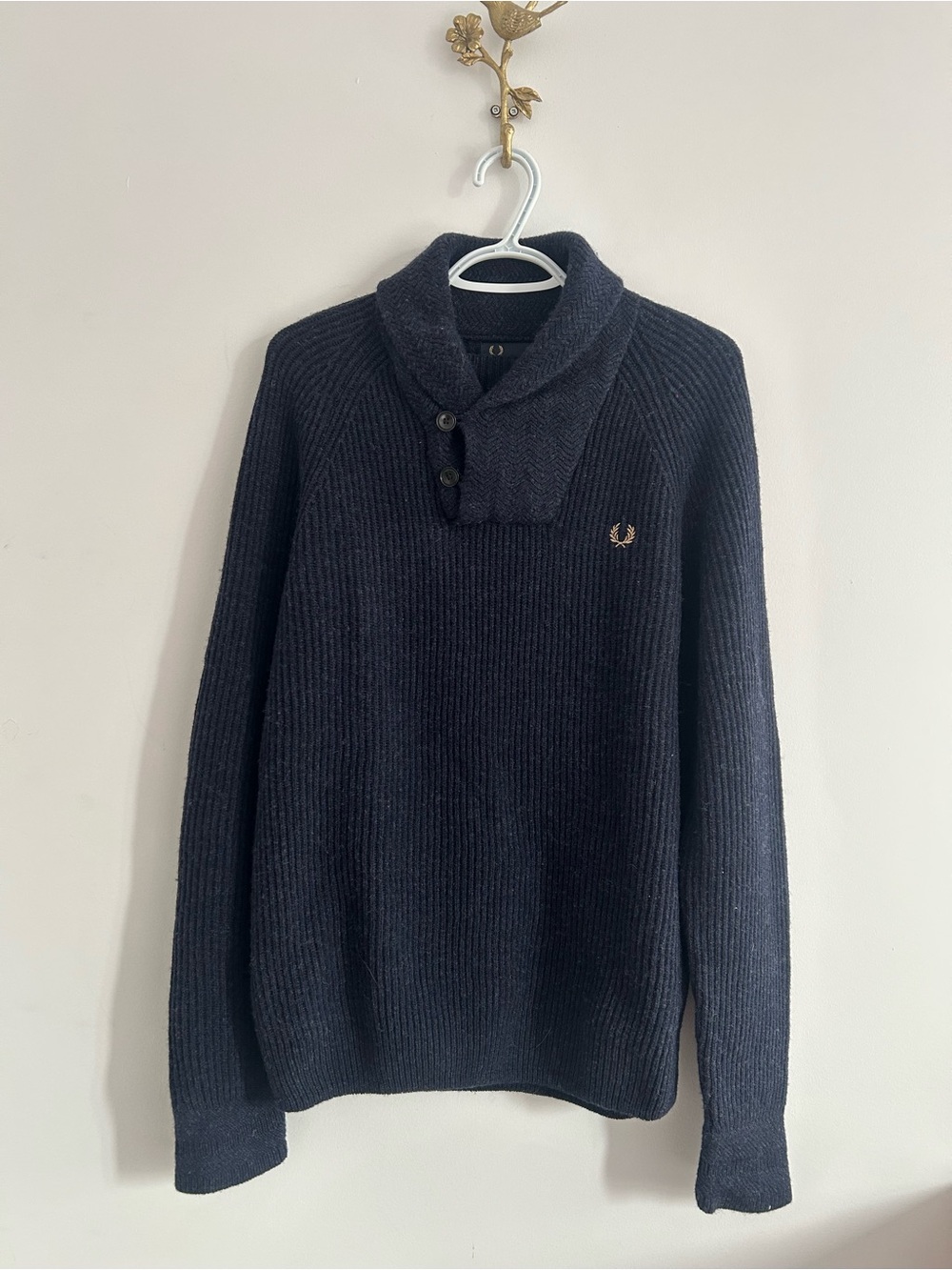 Fred Perry 100% wool men's sweater navy  shawl collar w/buttons. Sz M